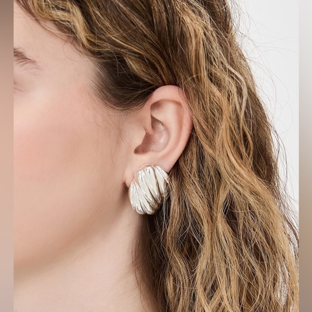 HEAVEN MAYHEM HIVE EARRINGS, SILVER
